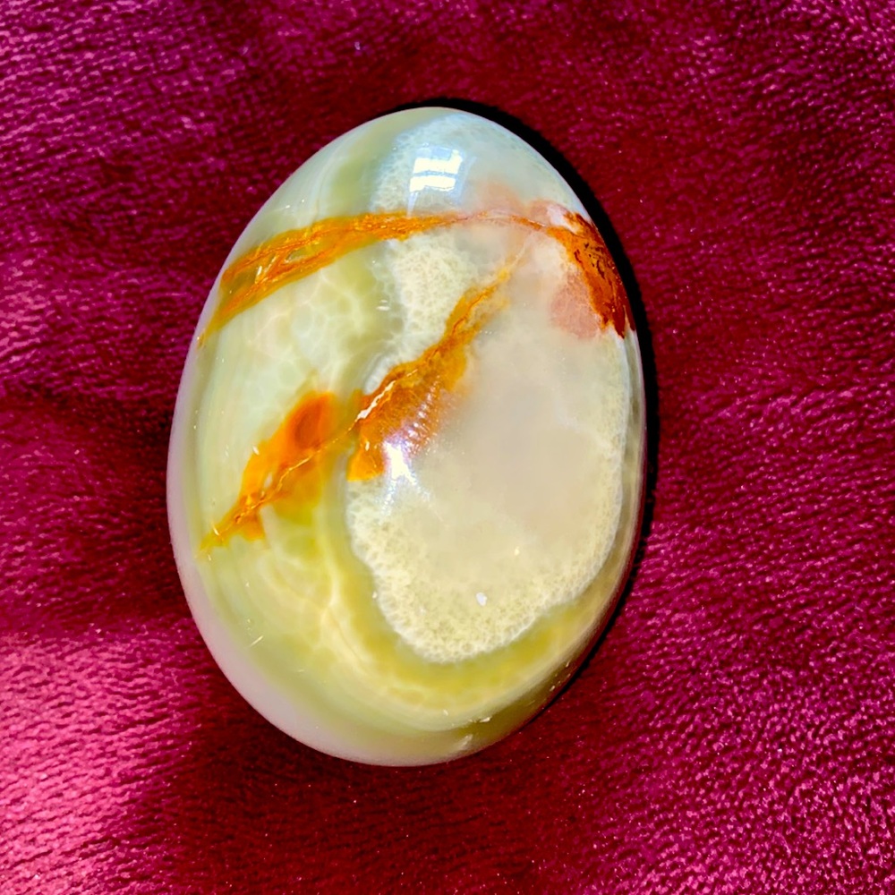 Green onyx egg
